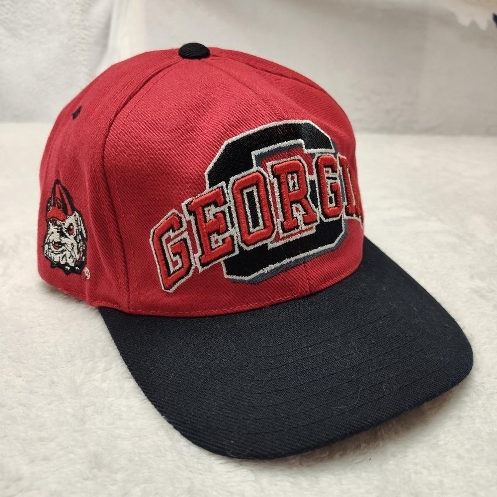 VTG Georgia Bulldogs Hat Cap Snap Back Mens One Size Red NCAA Football Colosseum